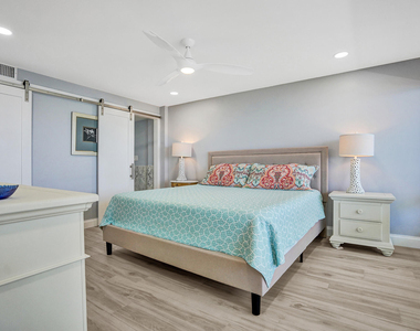 1169 Hillsboro - Photo Thumbnail 19