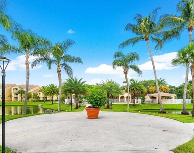 2620 S University Drive - Photo Thumbnail 23