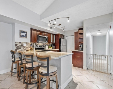 2620 S University Drive - Photo Thumbnail 5