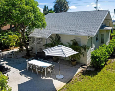 5301 N Flagler Drive - Photo Thumbnail 1
