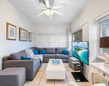 5301 N Flagler Drive - Photo Thumbnail 14