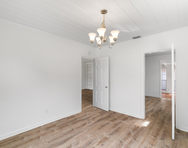 306 34th Street - Photo Thumbnail 17