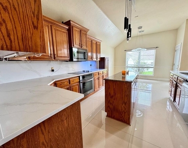 4409 Whitmere Court - Photo Thumbnail 6