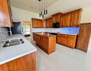 4409 Whitmere Court - Photo Thumbnail 4