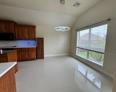 4409 Whitmere Court - Photo Thumbnail 13