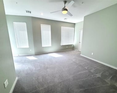 627 Couch Drive - Photo Thumbnail 14