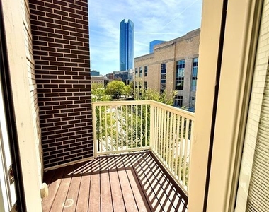 627 Couch Drive - Photo Thumbnail 12