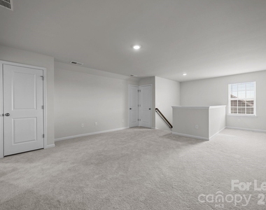 260 Abersham Drive - Photo Thumbnail 35