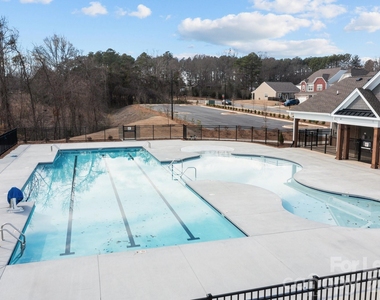 260 Abersham Drive - Photo Thumbnail 41