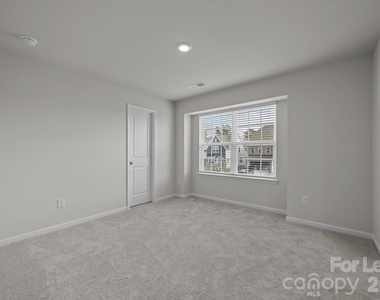 260 Abersham Drive - Photo Thumbnail 23