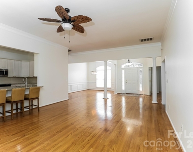 124 Pamlico Lane - Photo Thumbnail 12