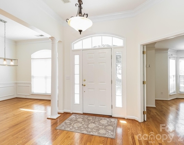 124 Pamlico Lane - Photo Thumbnail 2