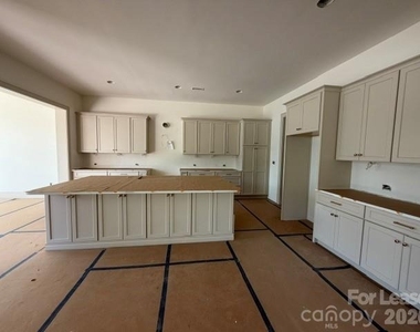 14921 Black Farms Road - Photo Thumbnail 2