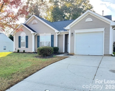 6828 Ayrshire Glen Place - Photo Thumbnail 18