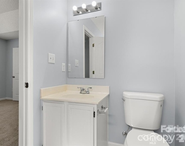 6828 Ayrshire Glen Place - Photo Thumbnail 14