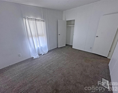 1844 Drew Drive - Photo Thumbnail 7