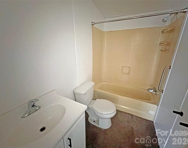 1844 Drew Drive - Photo Thumbnail 6