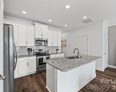 263 Keener Boulevard - Photo Thumbnail 9
