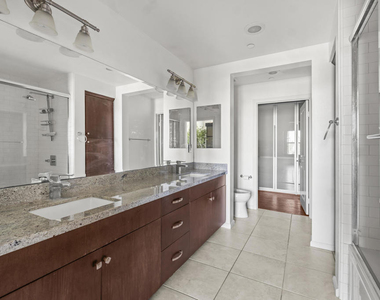 1901 Victoria Avenue - Photo Thumbnail 9