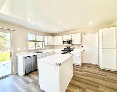 43391 Calle Morita - Photo Thumbnail 11