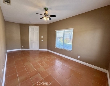 33021 Adelante Street - Photo Thumbnail 10