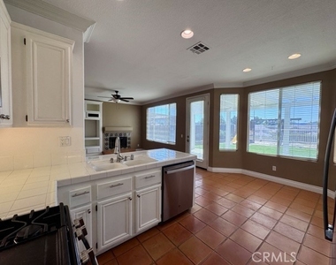 33021 Adelante Street - Photo Thumbnail 15