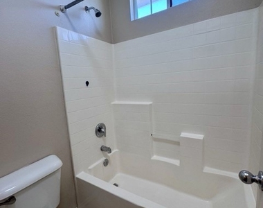 33021 Adelante Street - Photo Thumbnail 41