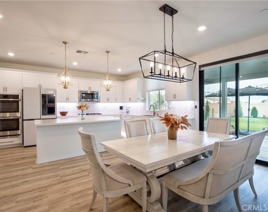 33063 Table Rock Drive - Photo Thumbnail 8