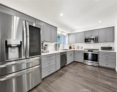 8746 Ruffner - Photo Thumbnail 6