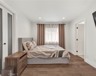 8746 Ruffner - Photo Thumbnail 8