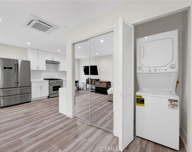8744 Ruffner Avenue - Photo Thumbnail 3