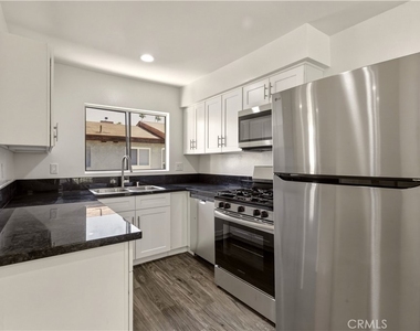 1155 Linden Avenue - Photo Thumbnail 1