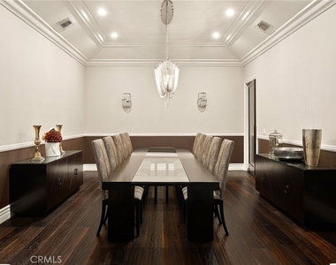 4816 Gloria Avenue - Photo Thumbnail 12