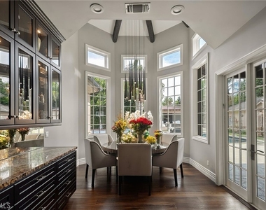 4816 Gloria Avenue - Photo Thumbnail 11