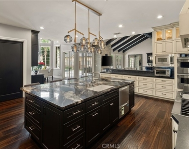 4816 Gloria Avenue - Photo Thumbnail 10