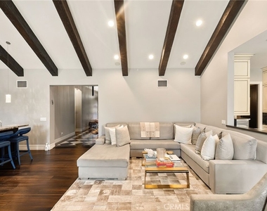 4816 Gloria Avenue - Photo Thumbnail 30