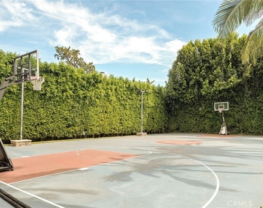 4816 Gloria Avenue - Photo Thumbnail 26