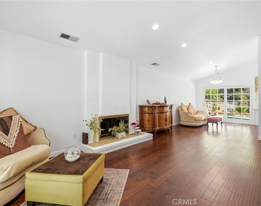 17092 Escalon - Photo Thumbnail 4