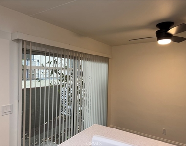 1164 Irving Avenue - Photo Thumbnail 31