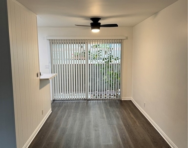 1164 Irving Avenue - Photo Thumbnail 23