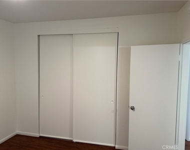 1164 Irving Avenue - Photo Thumbnail 22