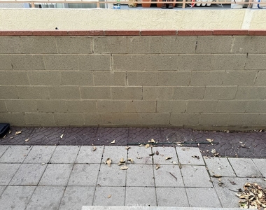 1164 Irving Avenue - Photo Thumbnail 32
