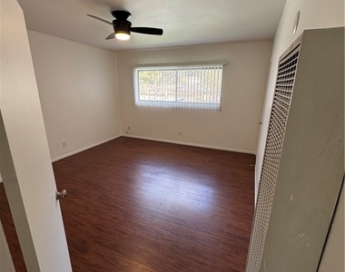 1164 Irving Avenue - Photo Thumbnail 21