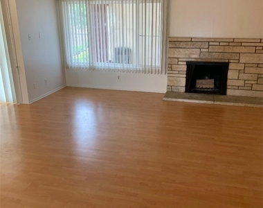 2537 W 225th Place - Photo Thumbnail 6
