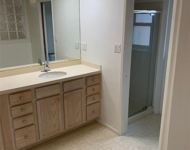 2537 W 225th Place - Photo Thumbnail 7