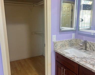 17570 Van Buren - Photo Thumbnail 5