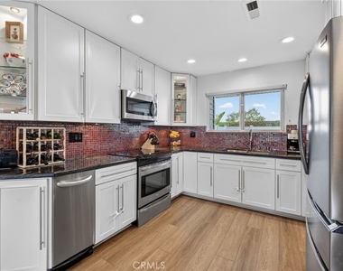 24601 Harbor View Drive - Photo Thumbnail 15