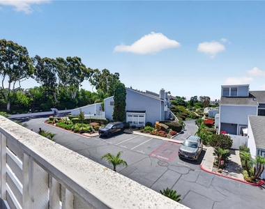 24601 Harbor View Drive - Photo Thumbnail 30