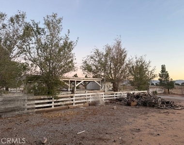 16100 Navajo Road - Photo Thumbnail 25