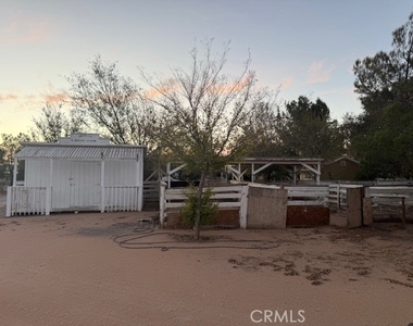 16100 Navajo Road - Photo Thumbnail 31
